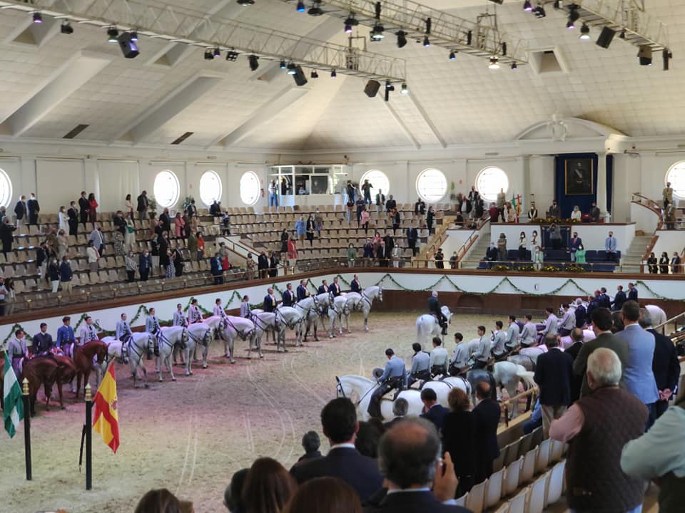 LA FEDERACION NAVARRA DE HIPICA PRESENTE EN EL HOMENAJE A D. ALVARO DOMECQ ROMERO CELEBRADO EN LA REAL ESCUELA ANDALUZA DE ARTE ECUESTRE DE JEREZ